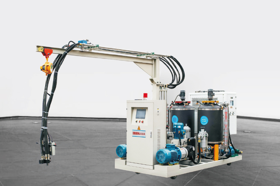 Zweikomponent Mobile Polyurethan Hochdruckspritzmaschine mit Spur Zweikomponent Mobile Polyurethan Hochdruckspritzmaschine mit Spur